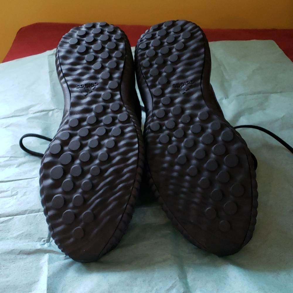 sneakers - Picture 3 of 4